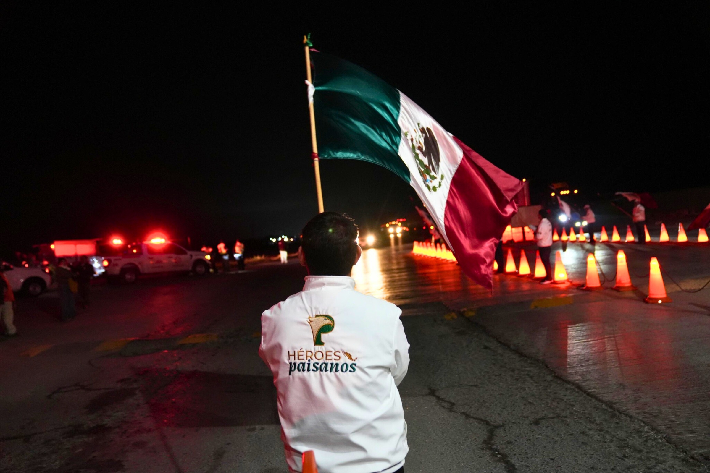 https://fuerzamigrante.org/wp-content/uploads/2025/12/20a-Caravana-de-Migrantes-del-Orden-y-la-Legalidad_1.png