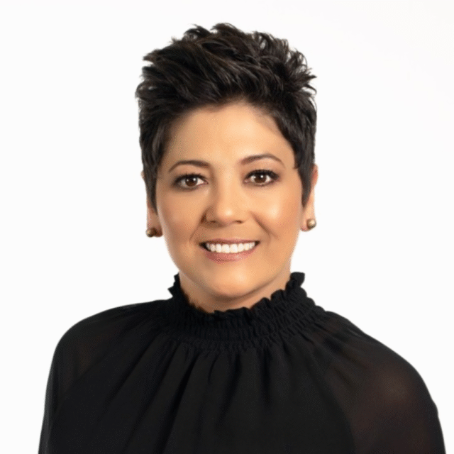https://fuerzamigrante.org/wp-content/uploads/2026/01/Azucena-Gomez-640x640.png
