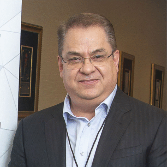 https://fuerzamigrante.org/wp-content/uploads/2026/01/Javier-Martinez-640x640.png